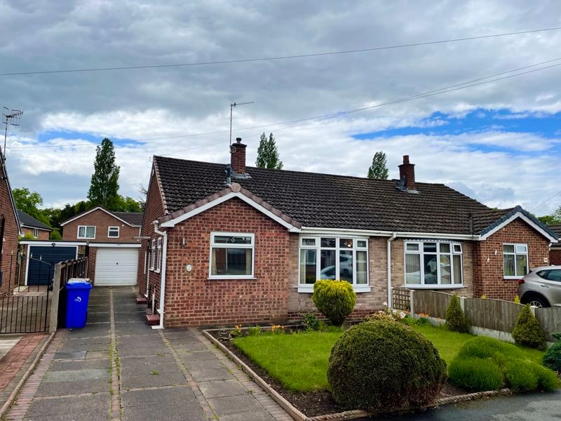 2 bed semidetached bungalow for sale in Barnes Way, Dresden, StokeOn