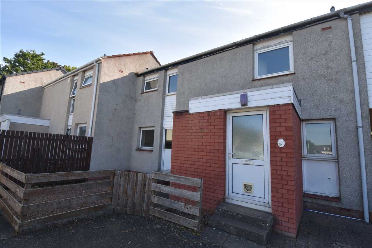 3 bed terraced house for sale in Pentland Court, Dalgety Bay