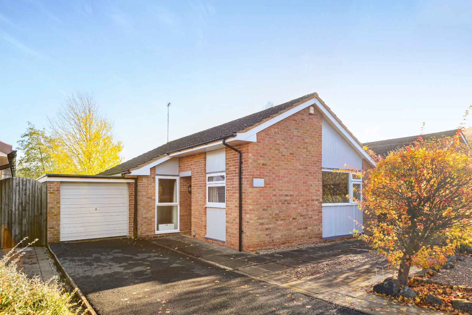 3 bed bungalow for sale in Leckhampton, Cheltenham, Gloucestershire