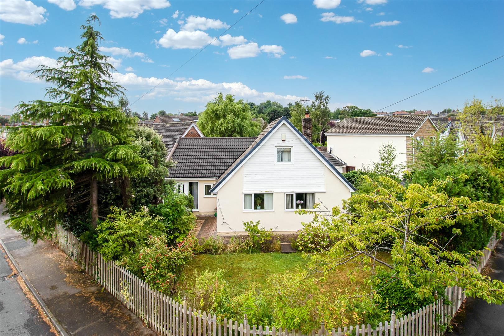 4 bed detached bungalow for sale in Elmwood Drive, Walton, Wakefield
