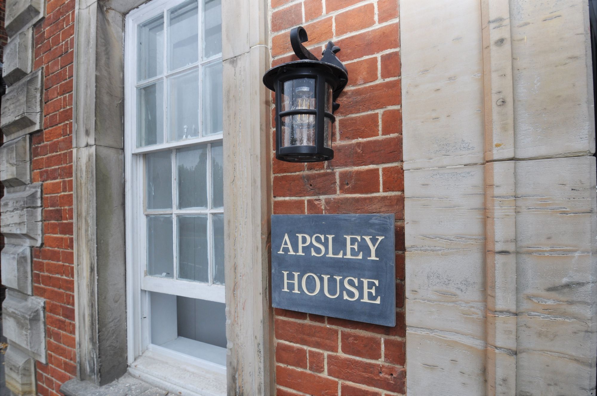 2 bed flat to rent in Chart Road, Ashford TN23 Zoopla