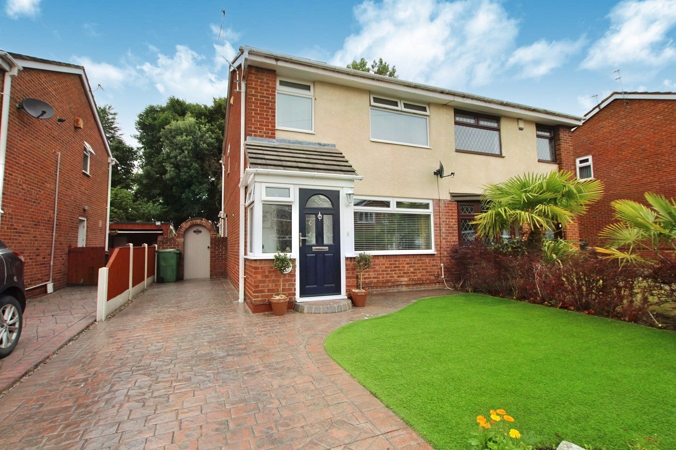 3 bed semidetached house for sale in Walnut Close, Woolston