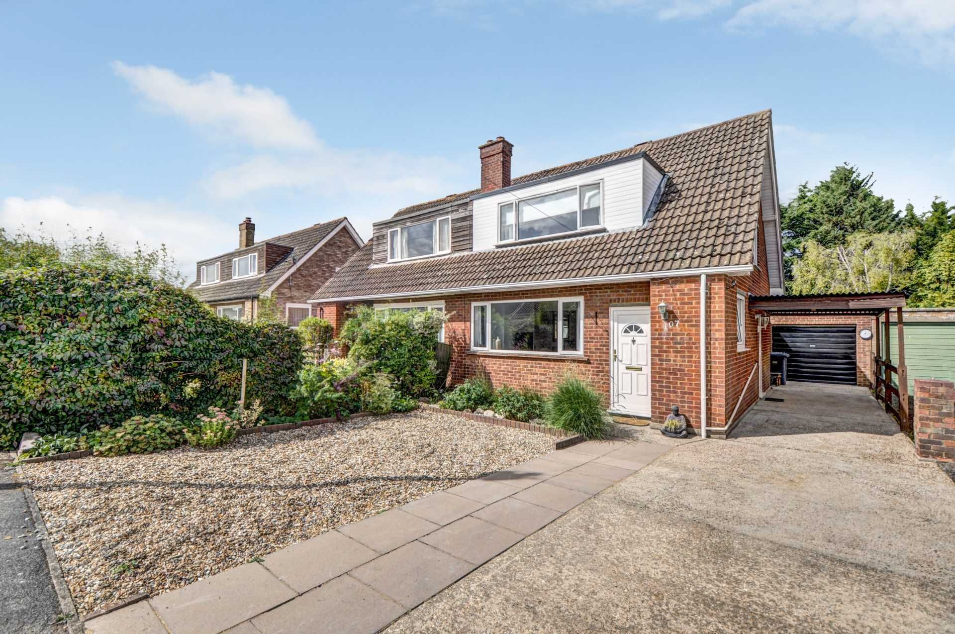 2 bed semidetached house for sale in Westmead, Monks Risborough. HP27