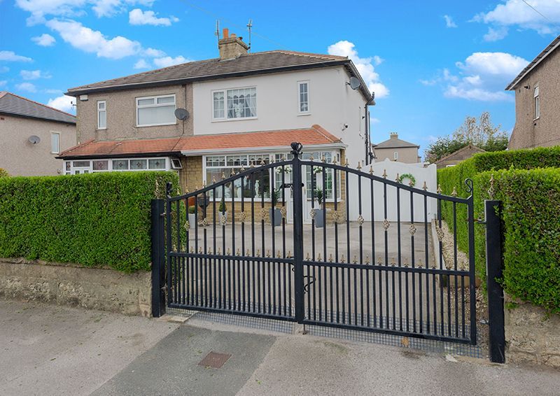 3 bed semidetached house for sale in Wrose Road, Bradford BD2 Zoopla