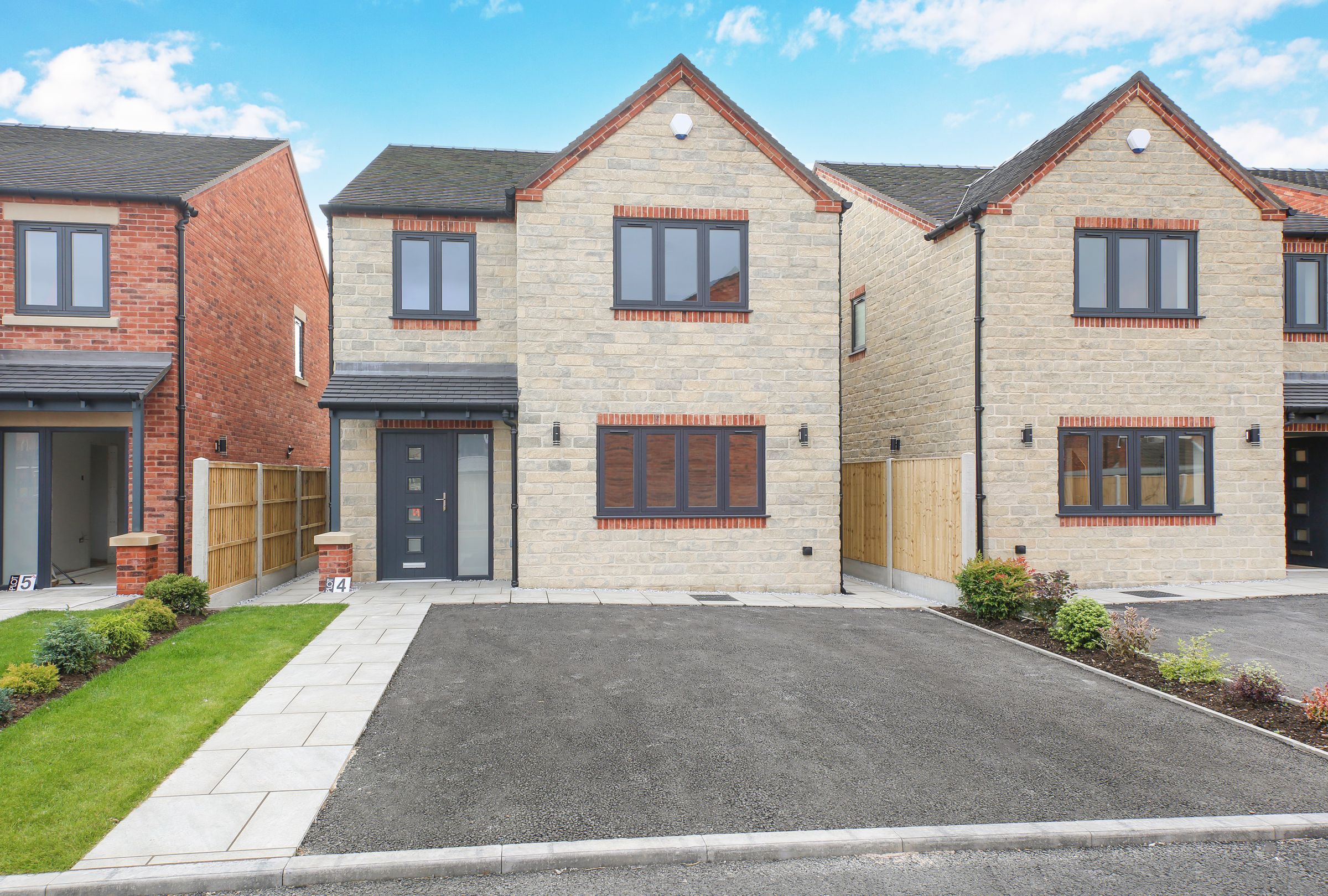 4 bed detached house for sale in Littlemoor Lane, Newton, Alfreton DE55