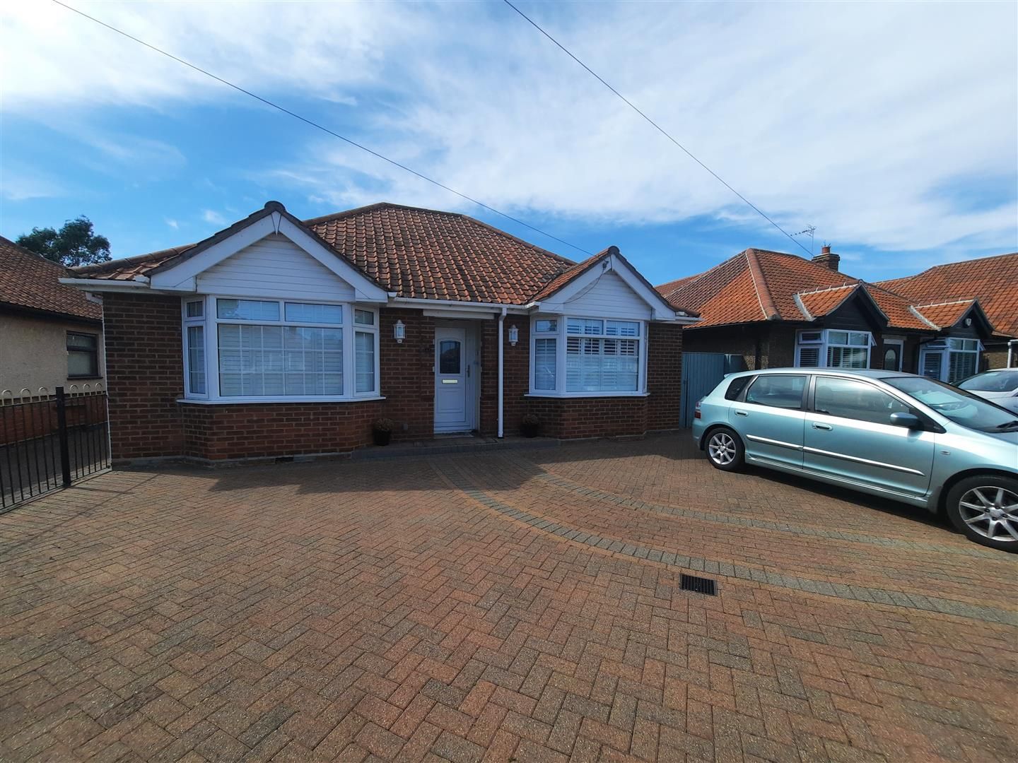 2 bed detached bungalow for sale in Bixley Road, Ipswich IP3 Zoopla