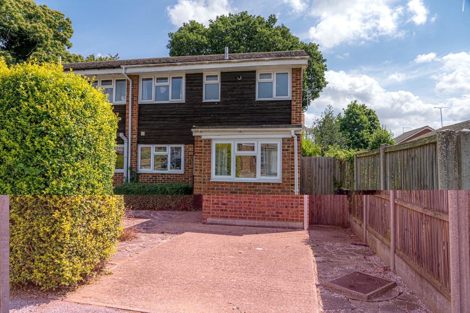 5 bed semidetached house for sale in Headcorn Drive, Canterbury CT2