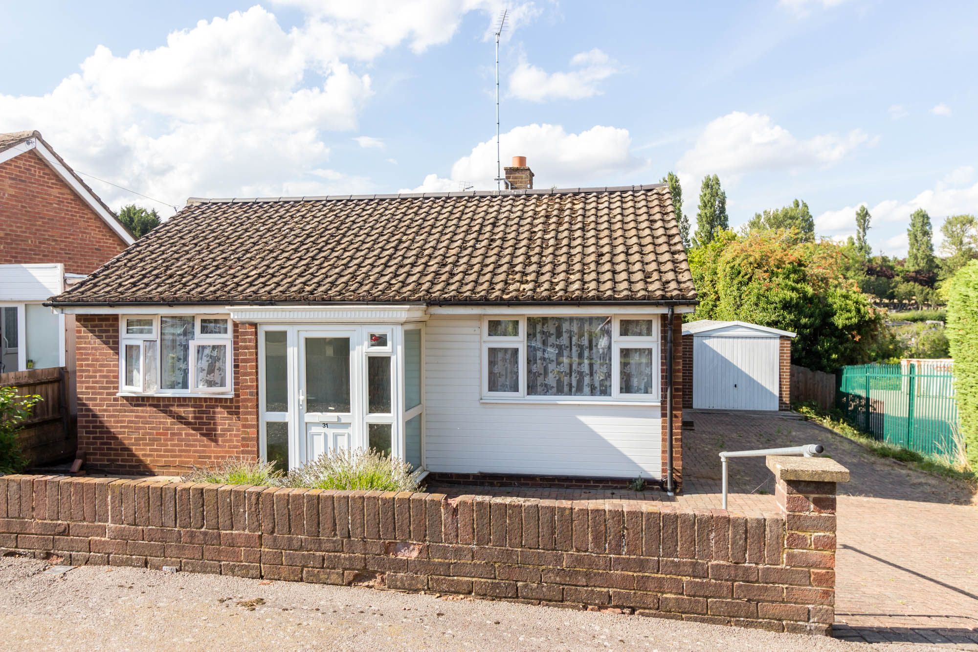 2 bed detached bungalow for sale in Warwick Road, Wellingborough NN8