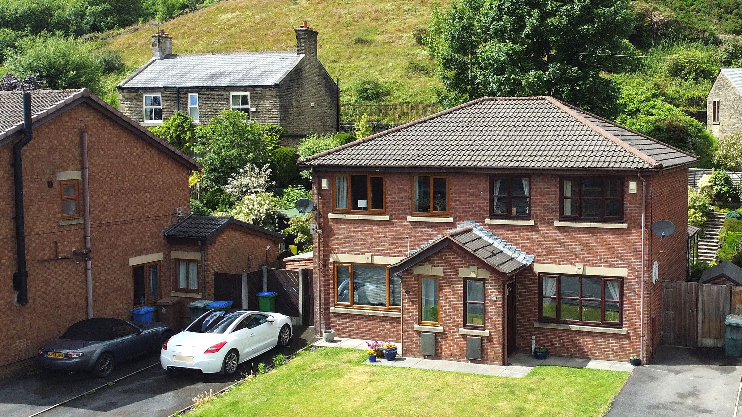 3 bed semidetached house for sale in Edmunds Fold, Shore