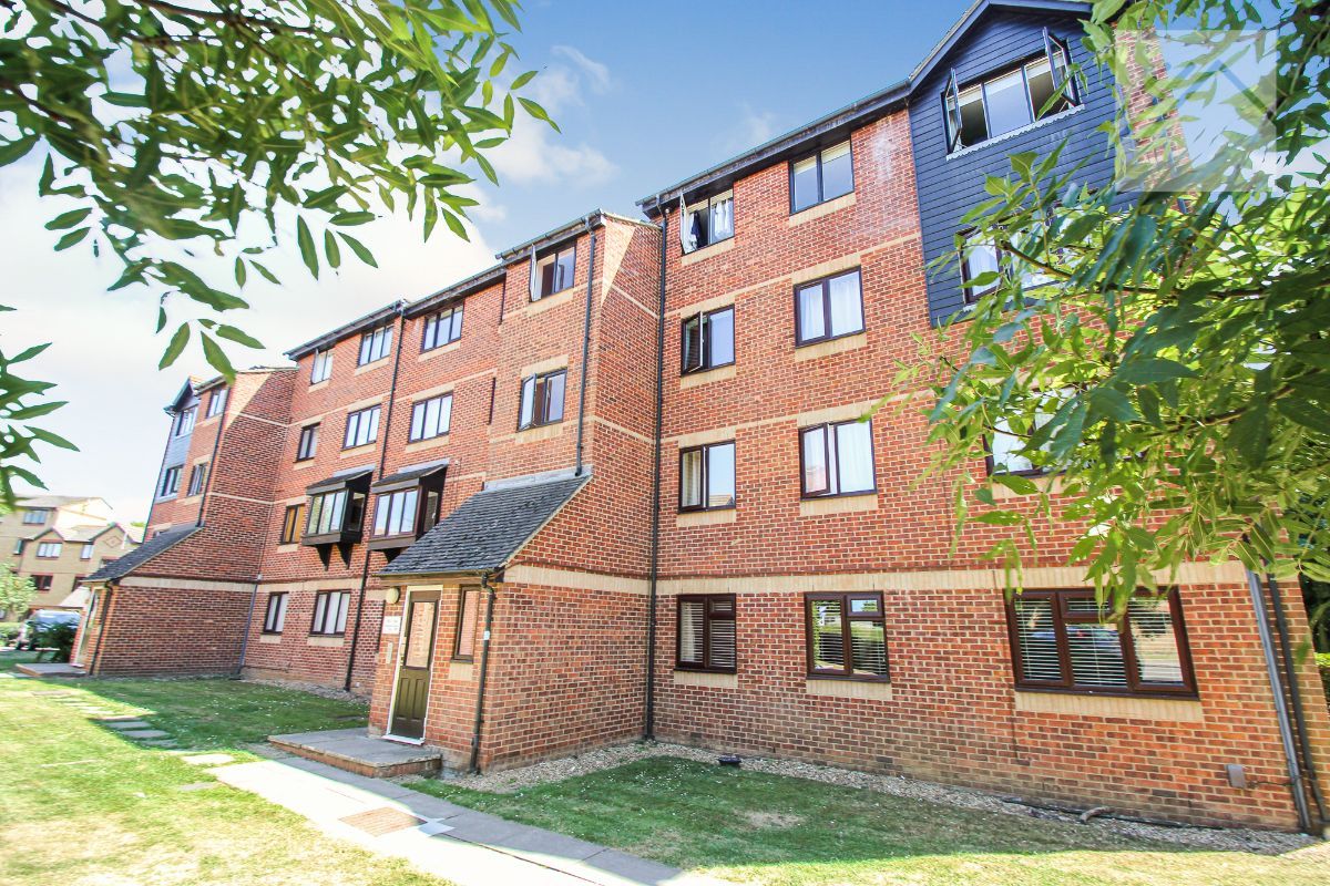1 bed flat to rent in Chestnut Road, Vange, Basildon SS16 Zoopla
