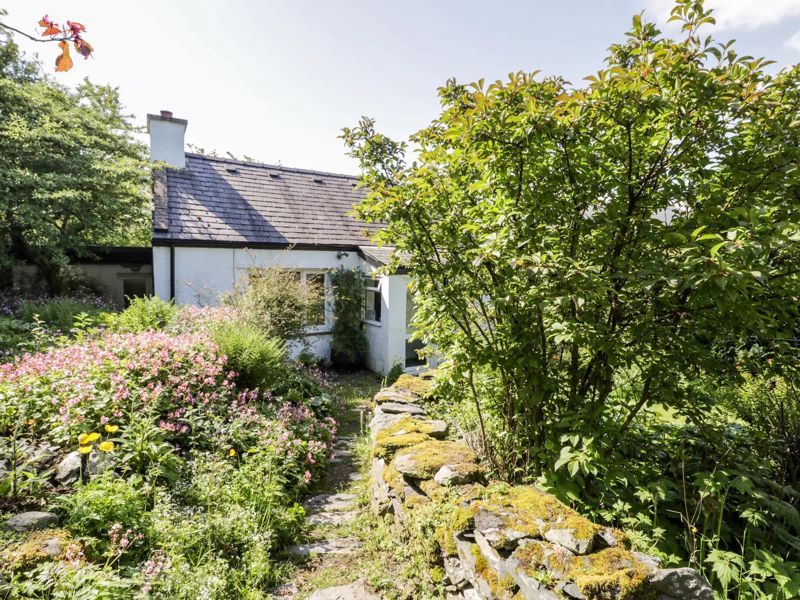 2 bed detached house for sale in Ciltwllan, Gerlan, Bethesda, Bangor
