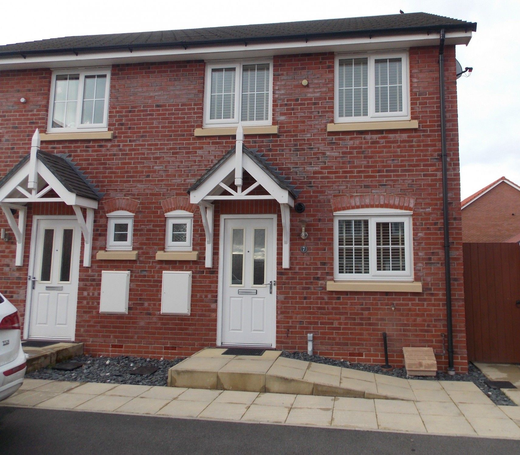 3 bed semidetached house to rent in Clos Gracie, Rhyl, Clwyd LL18 Zoopla