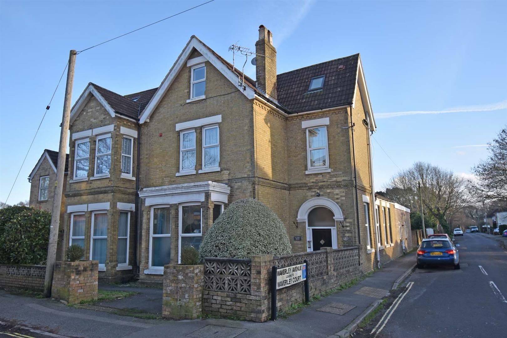 1 bed flat for sale in Station Road, Netley Abbey, Southampton SO31