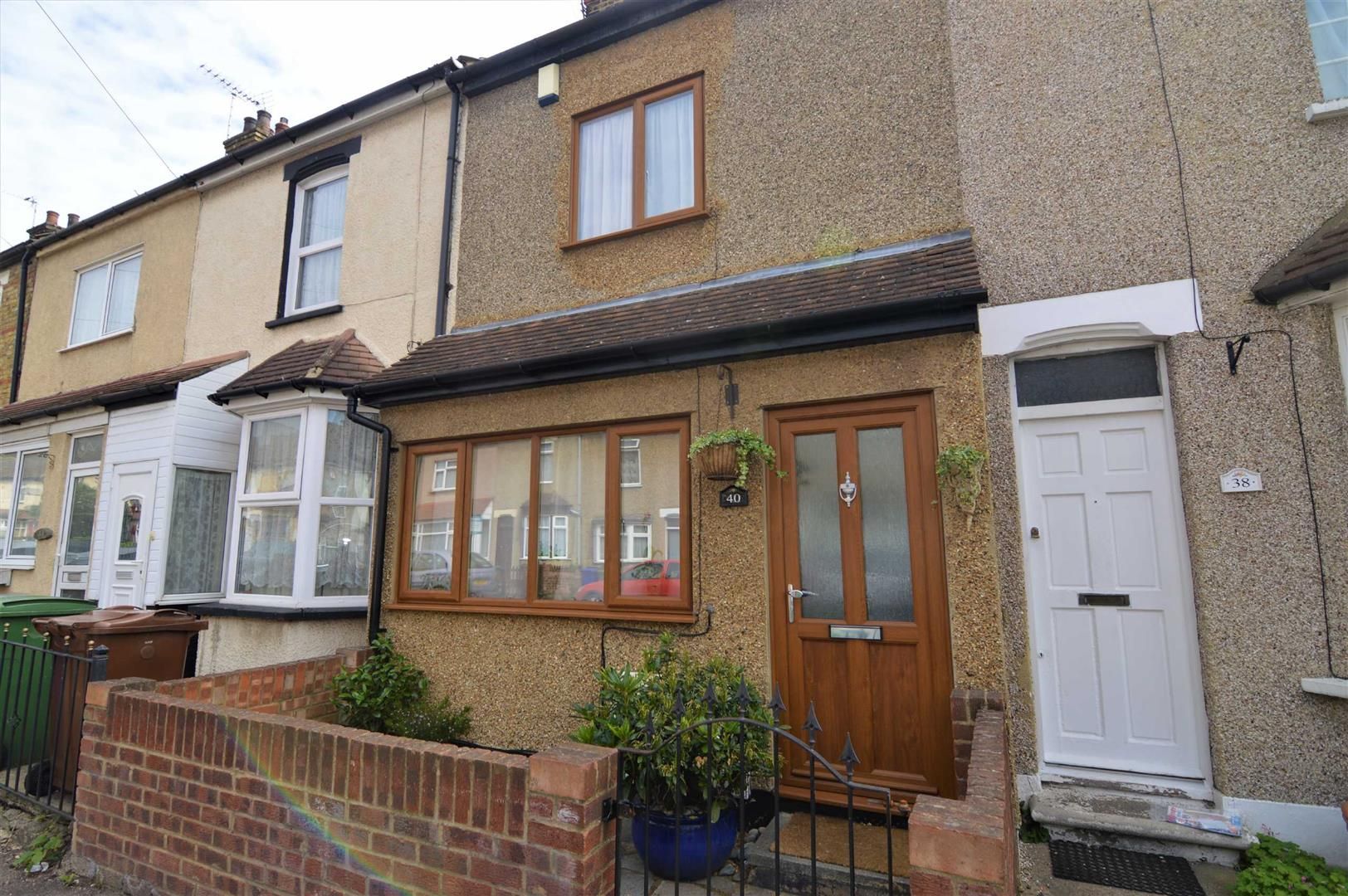 3 bed end terrace house to rent in Belmont Road, Grays RM17 Zoopla