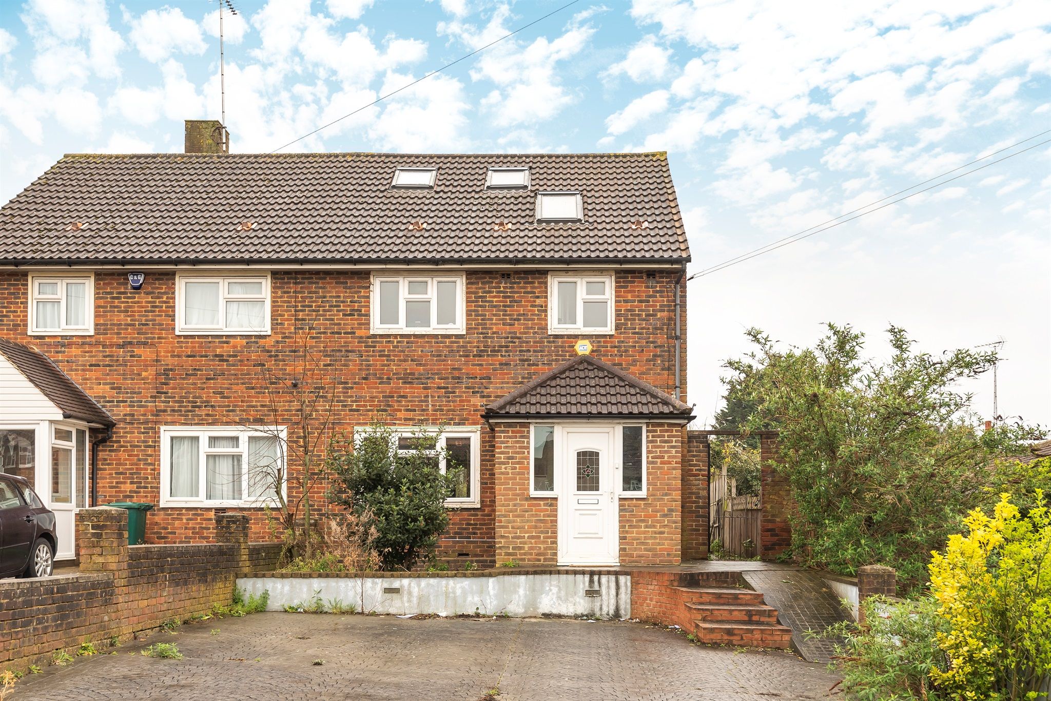 George Crescent, London N10  