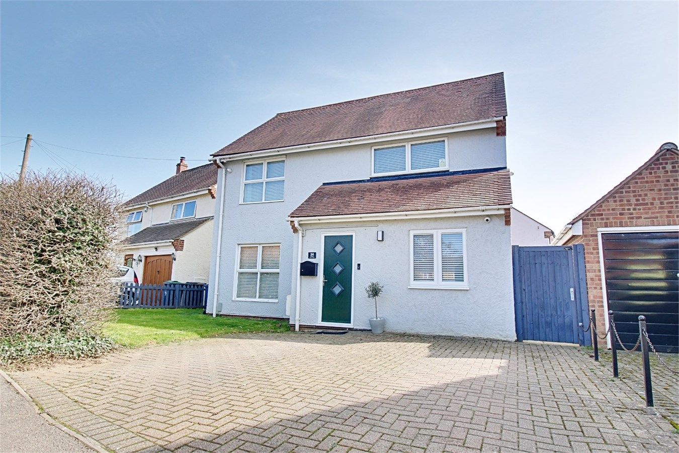 4 bed detached house for sale in Harrisons, Birchanger,