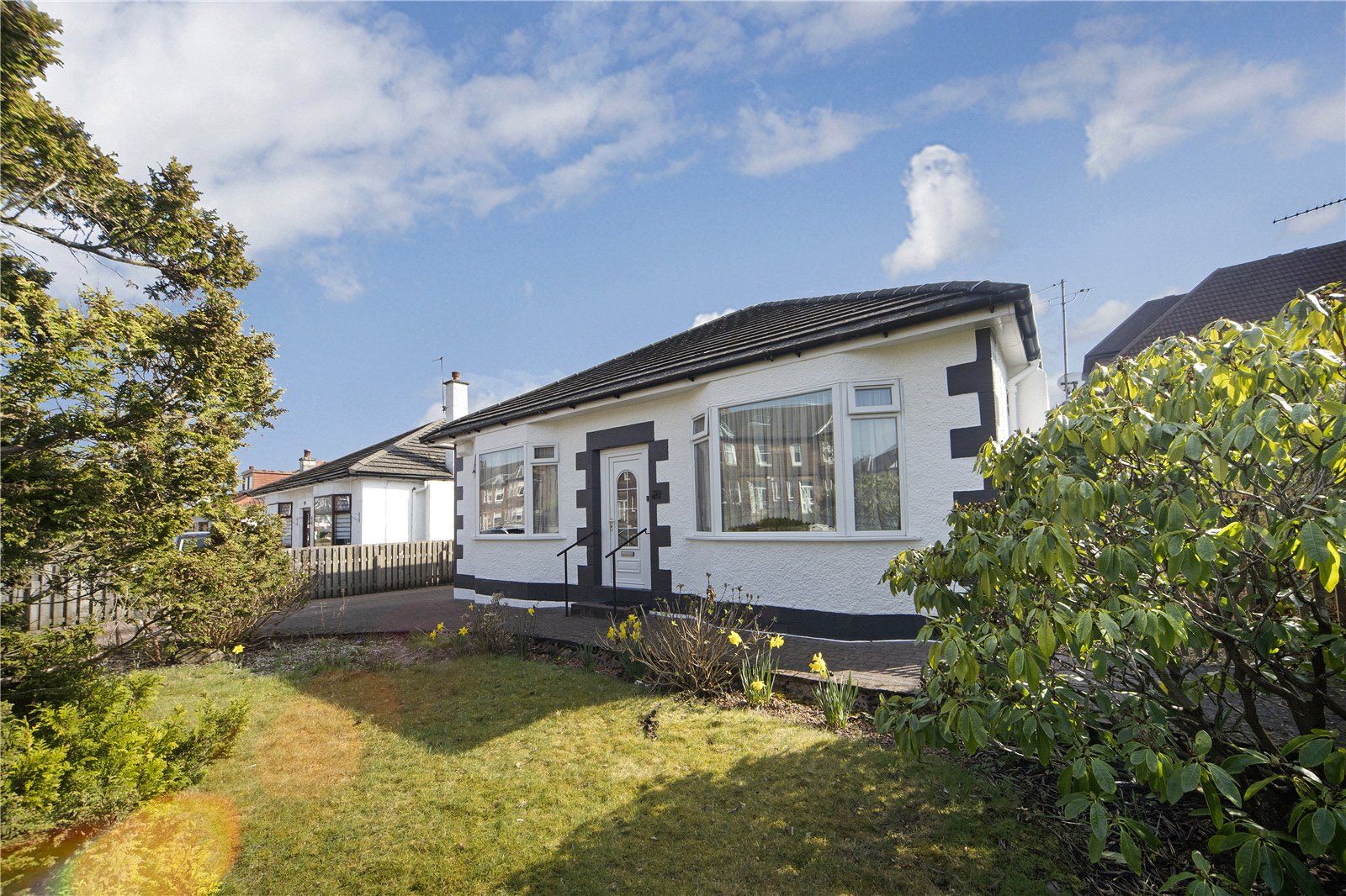 2 bed bungalow for sale in Braidholm Road, Giffnock, East Renfrewshire