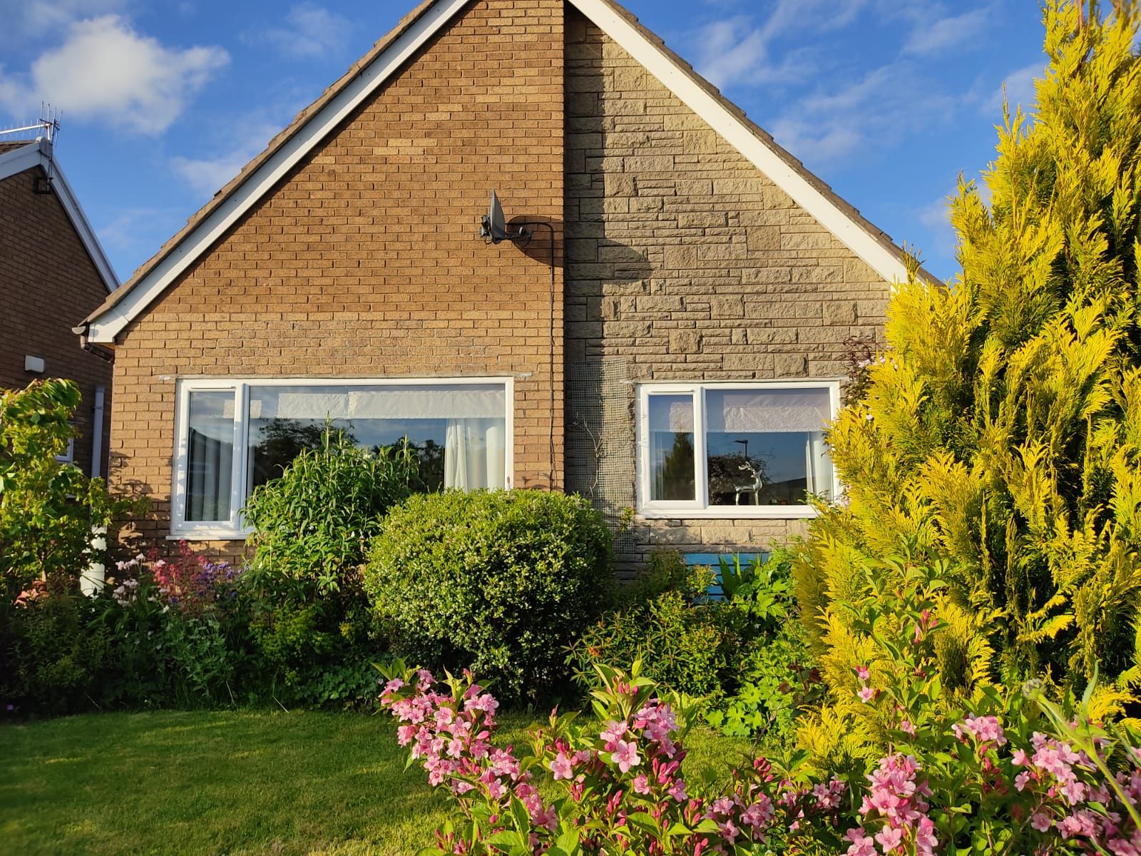 3 bed detached house for sale in Hall Park Avenue, Cliviger, Burnley