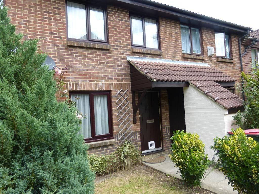 2 bed property to rent in Capsey Road, Ifield, Crawley RH11 Zoopla