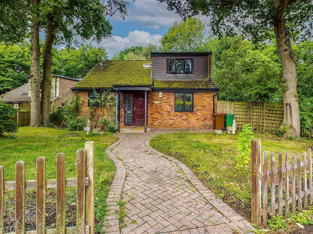 4 bed detached house for sale in Marston Walk, Walderslade, Chatham ME5