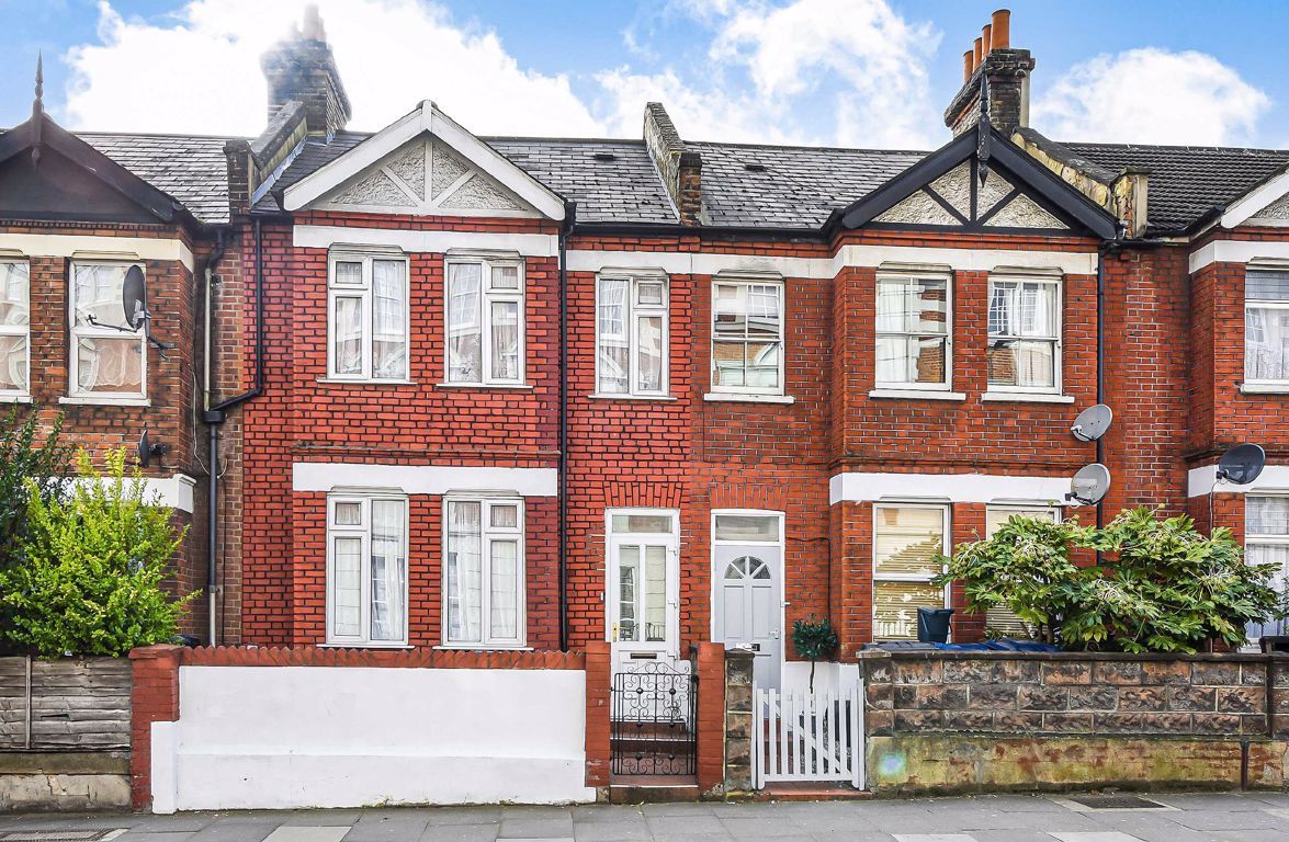 3 bed terraced house for sale in Winchester Street, London W3 Zoopla