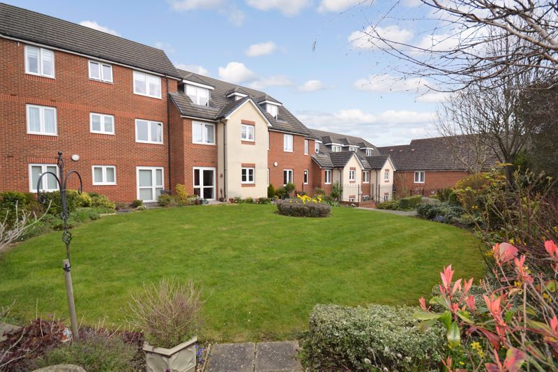1 bed flat for sale in Eden Court, Milton Keynes MK2 Zoopla
