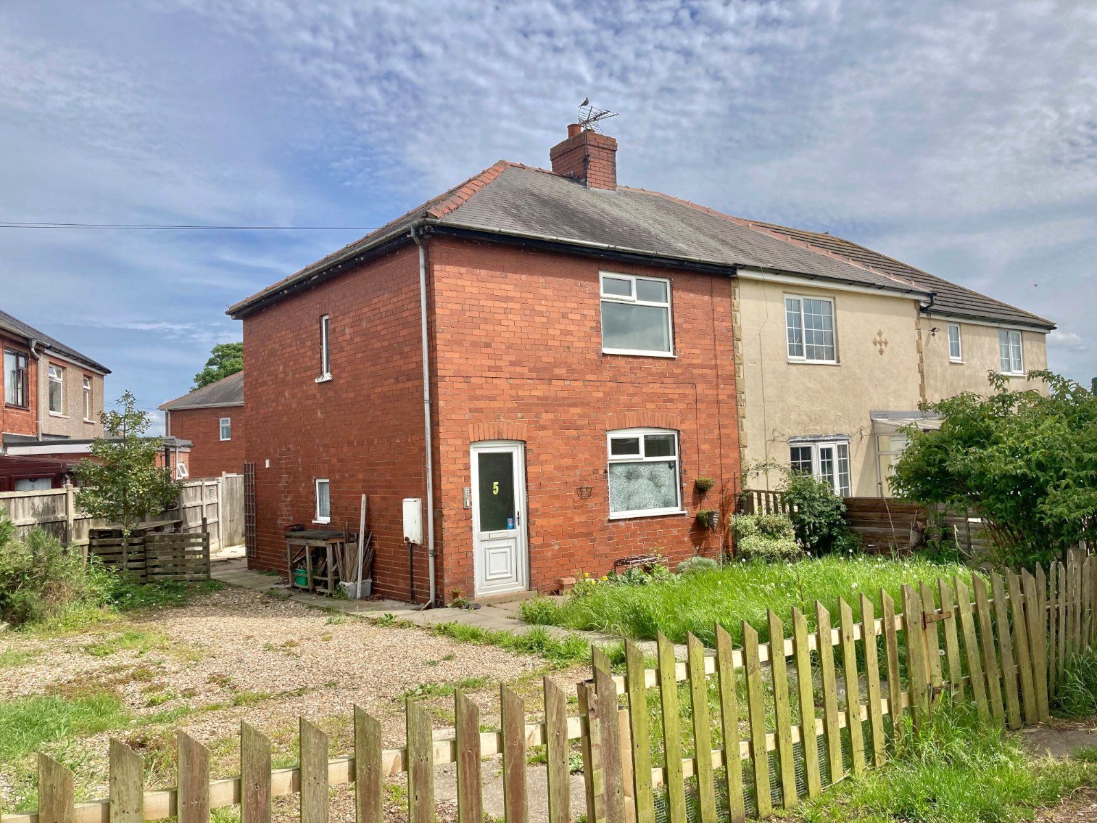 3 bed semidetached house for sale in Kings Road, Swinefleet, Goole
