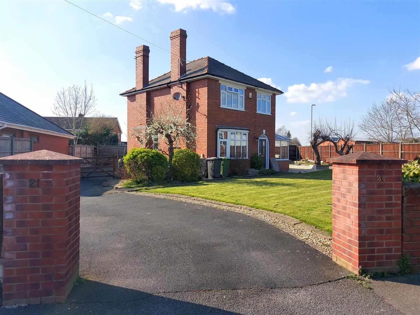 3 bed detached house for sale in Street, StourportOnSevern