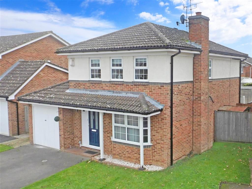 4 bed detached house for sale in Shillingheld Close, Bearsted