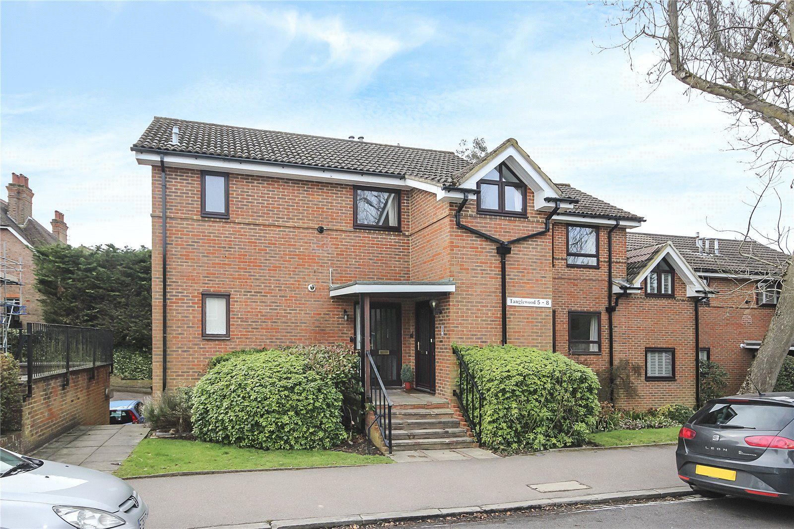 2 bed flat for sale in Tanglewood, Douglas Road, Harpenden
