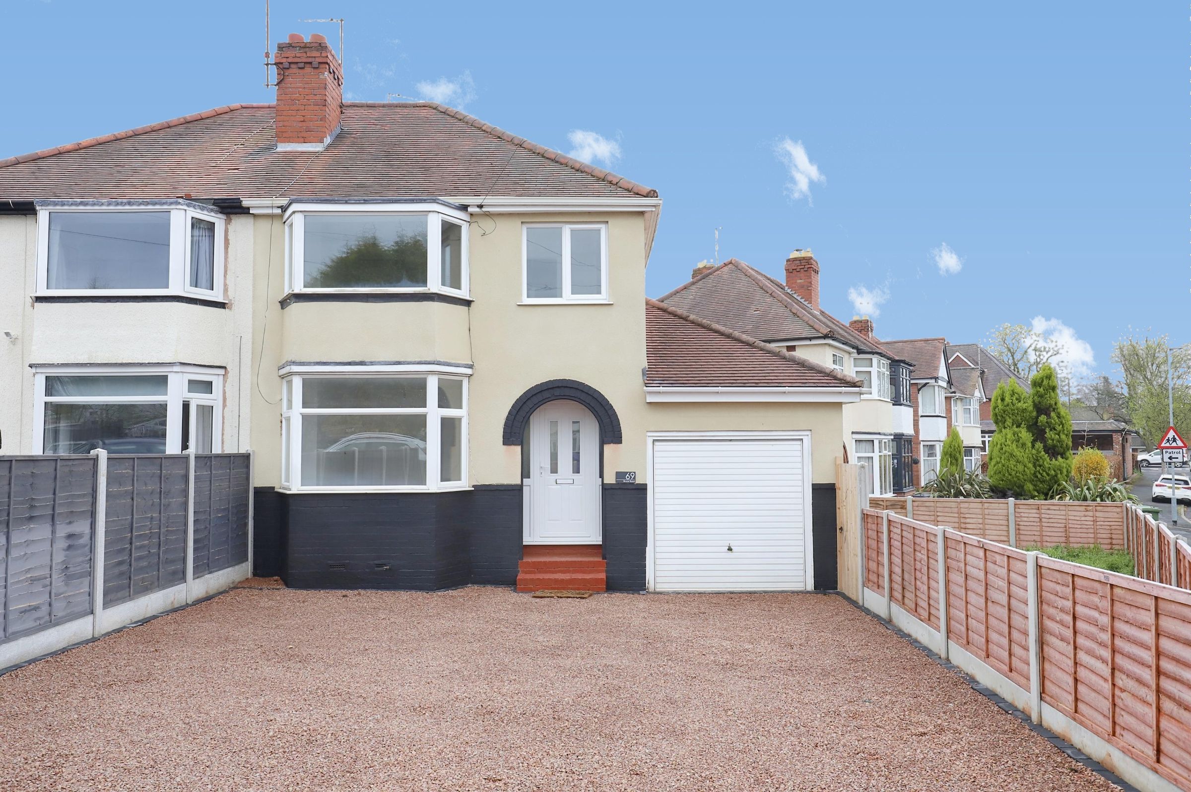 3 bed semidetached house for sale in Bruce Road, Kidderminster DY10