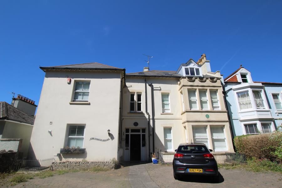 2 bed flat to rent in Woodhill Road, Portishead, Bristol BS20 Zoopla