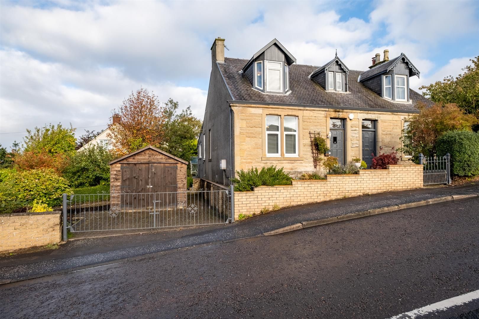 3 bed property for sale in Brownlee Road, Law, Carluke ML8 Zoopla