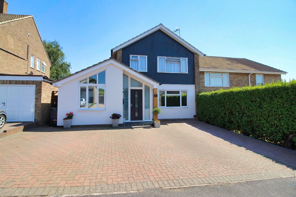 3 bed semidetached house for sale in Mcdermott Road, Borough Green