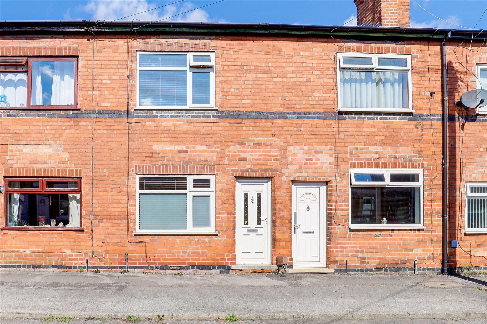 2 bed terraced house for sale in Chatsworth Avenue, Carlton