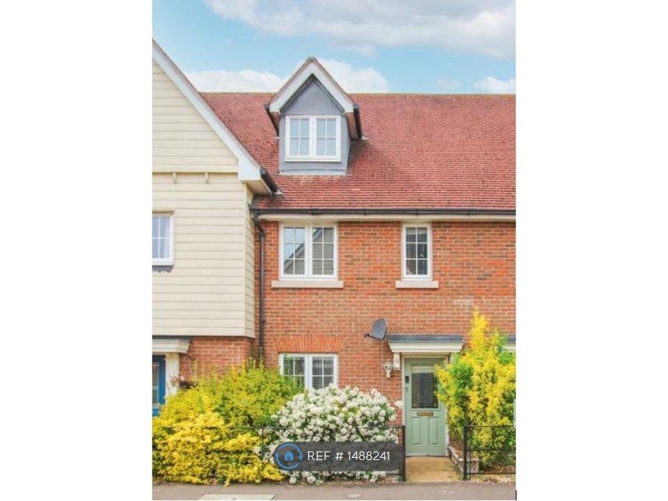 3 bed terraced house to rent in Cambie Crescent, Colchester CO4 Zoopla