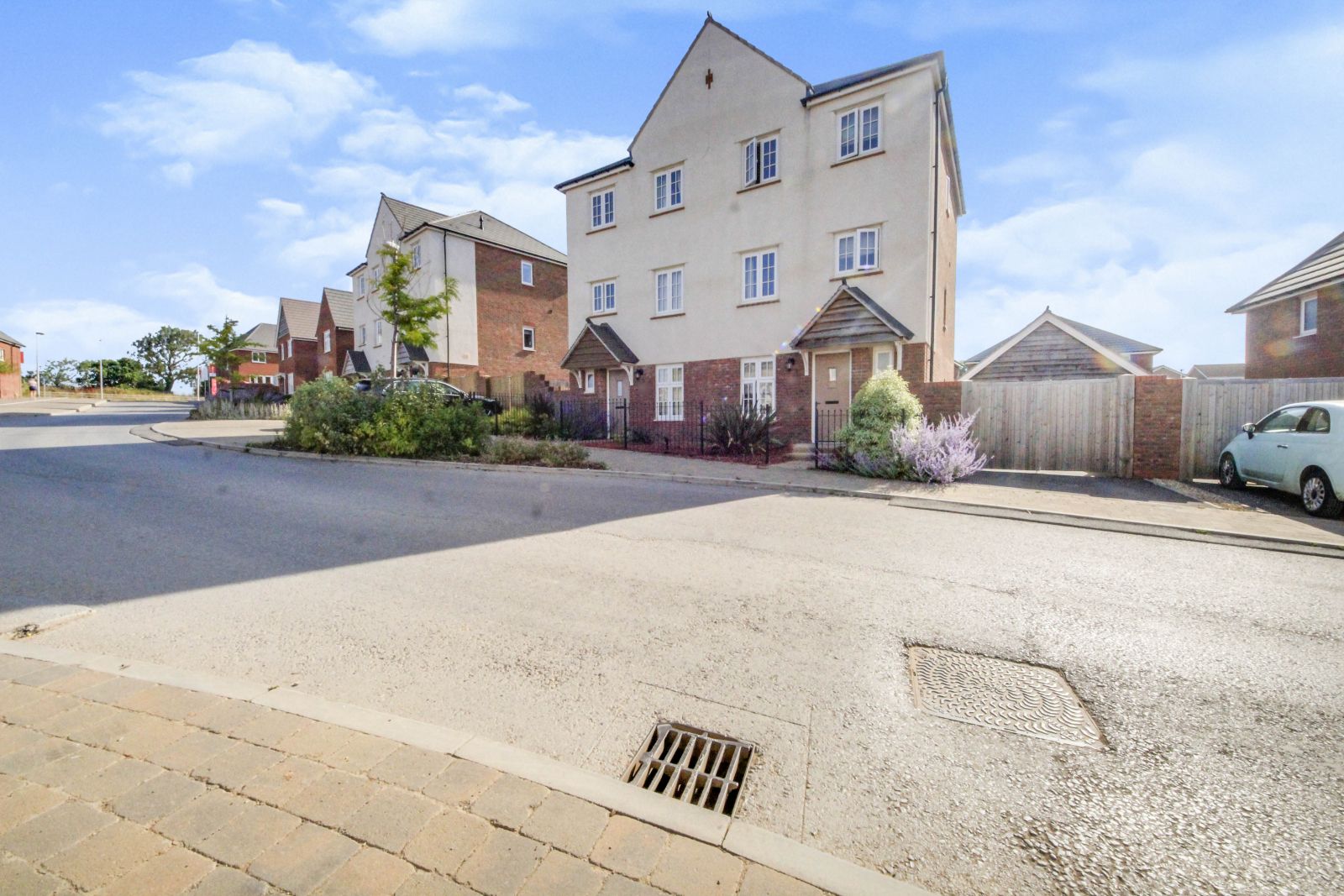 4 bed semidetached house for sale in Pentrebane Drive, Cardiff CF5 Zoopla