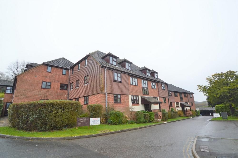 2 bed flat to rent in Mansell Close, Bexhill On Sea, East Sussex TN39