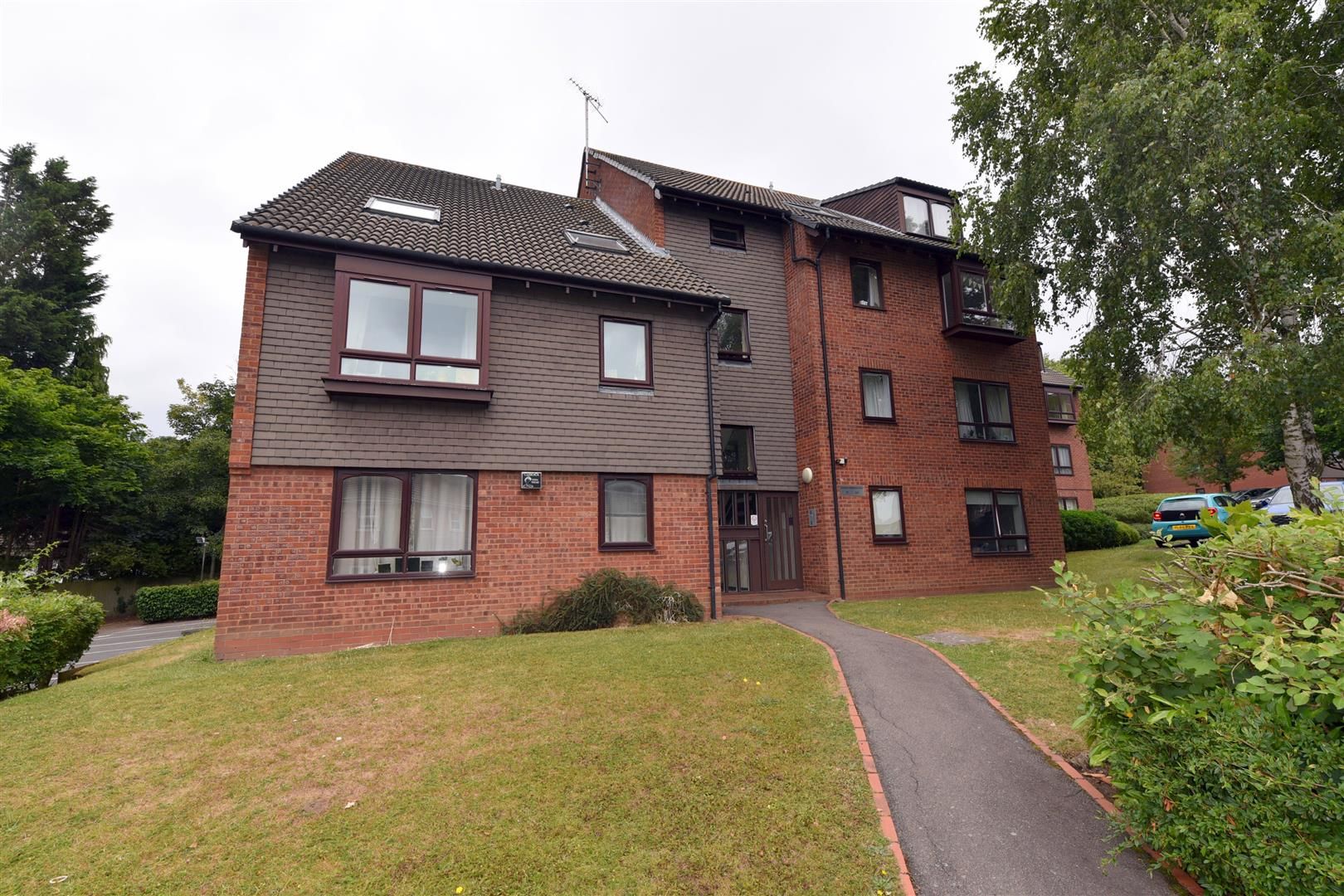 2 bed flat for sale in Humphrey Middlemore Drive, Harborne, Birmingham