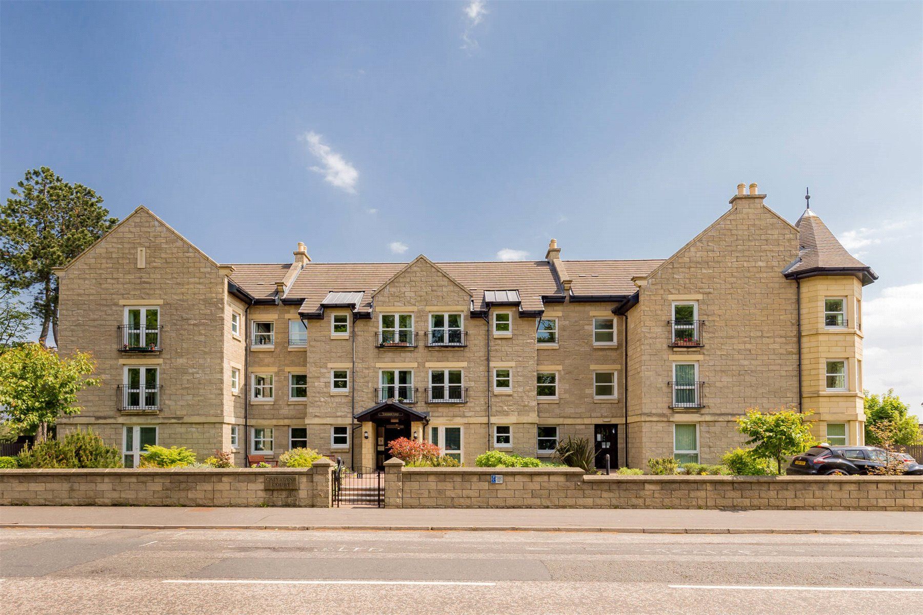 Flat 19 Caiystane Court, Oxgangs Road North, Oxgangs, Edinburgh EH13  