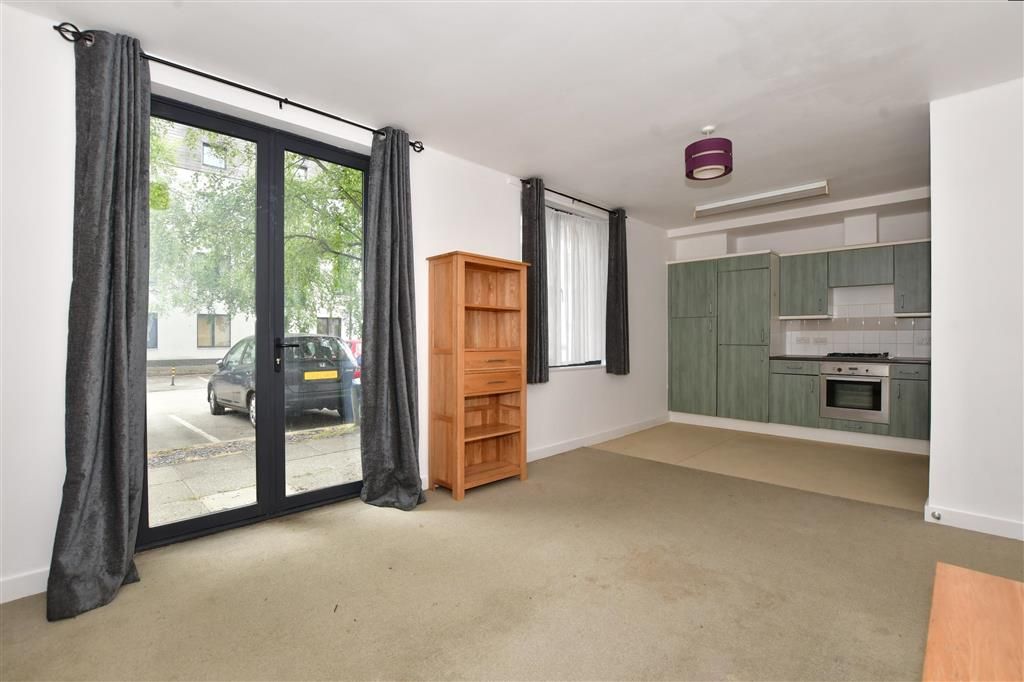 1 bed flat for sale in Godstone Road, Whyteleafe, Surrey CR3 Zoopla