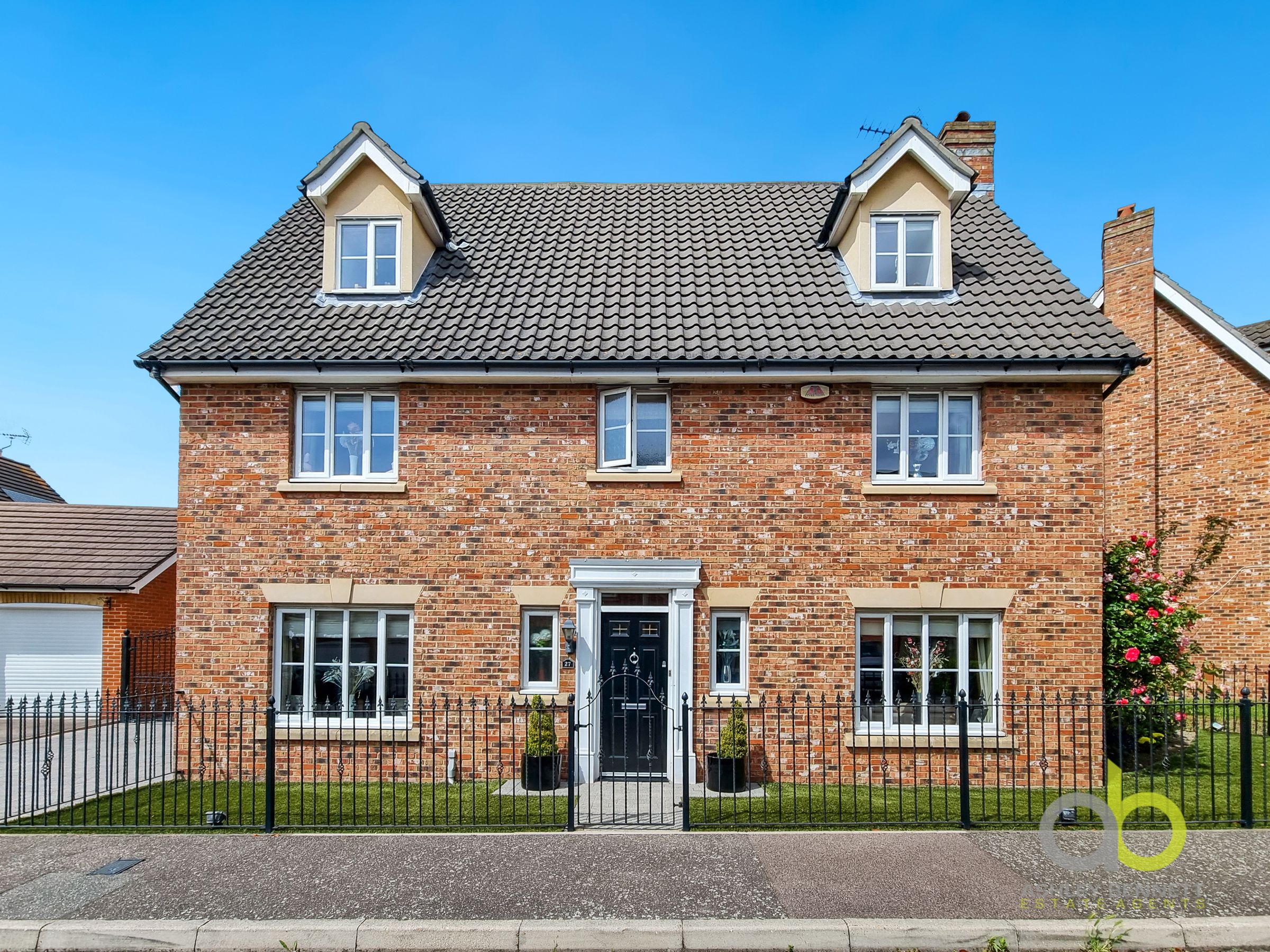 7 bed detached house for sale in Fenton Road, Chafford Hundred, Grays