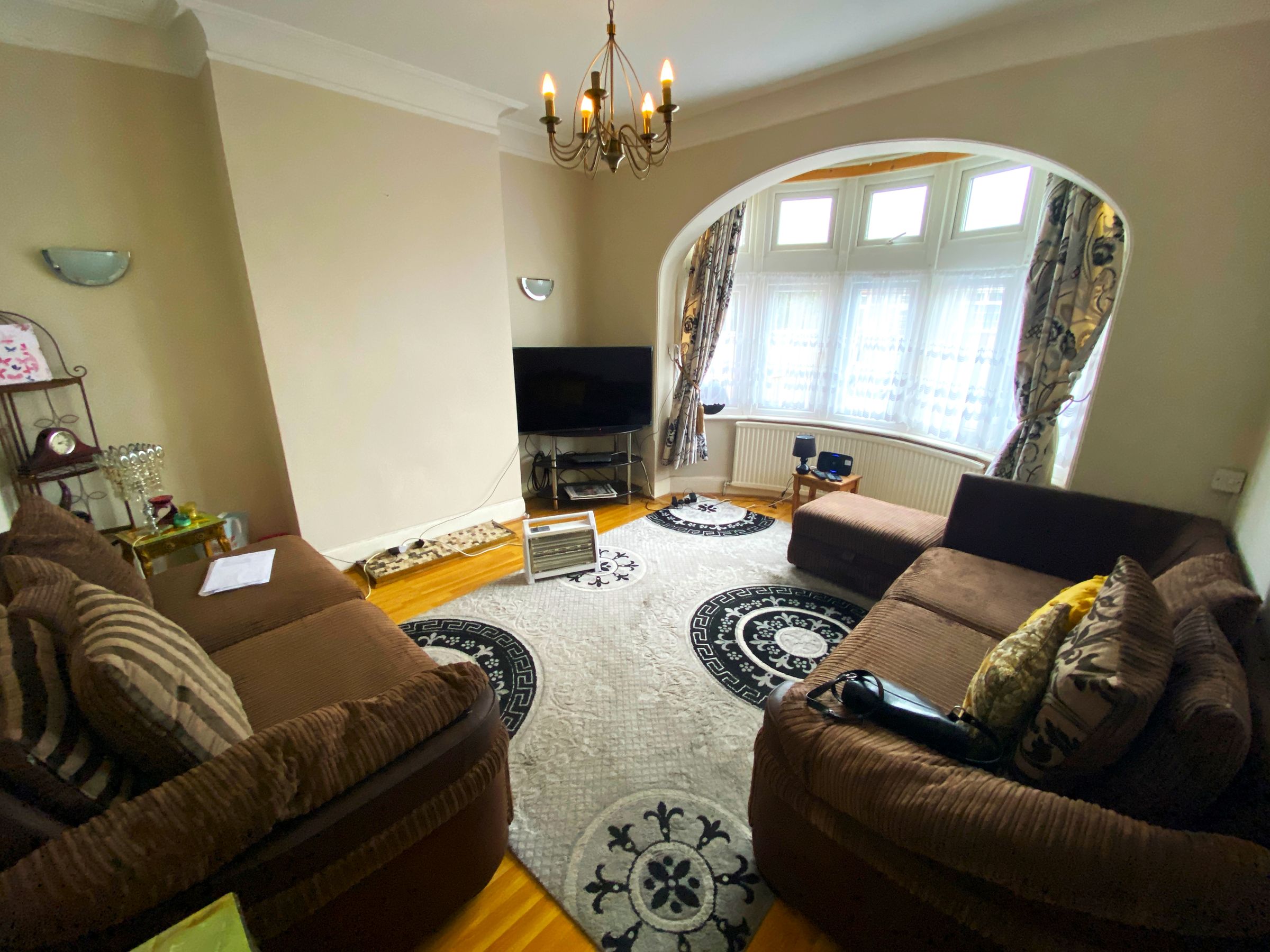 4 bed terraced house to rent in Leicester Gardens, Seven Kings, Ilford IG3 Zoopla