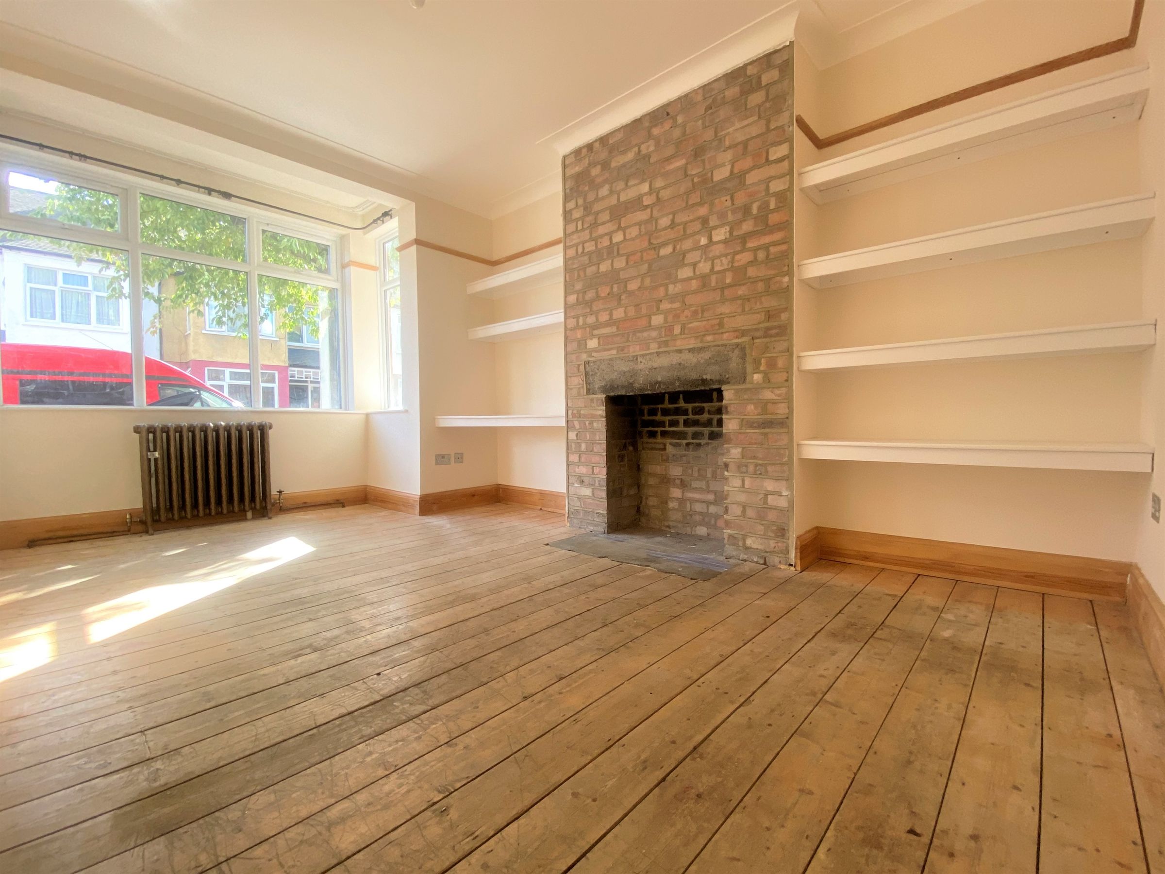 3 bed terraced house to rent in Sherringham Avenue, Tottenham, London