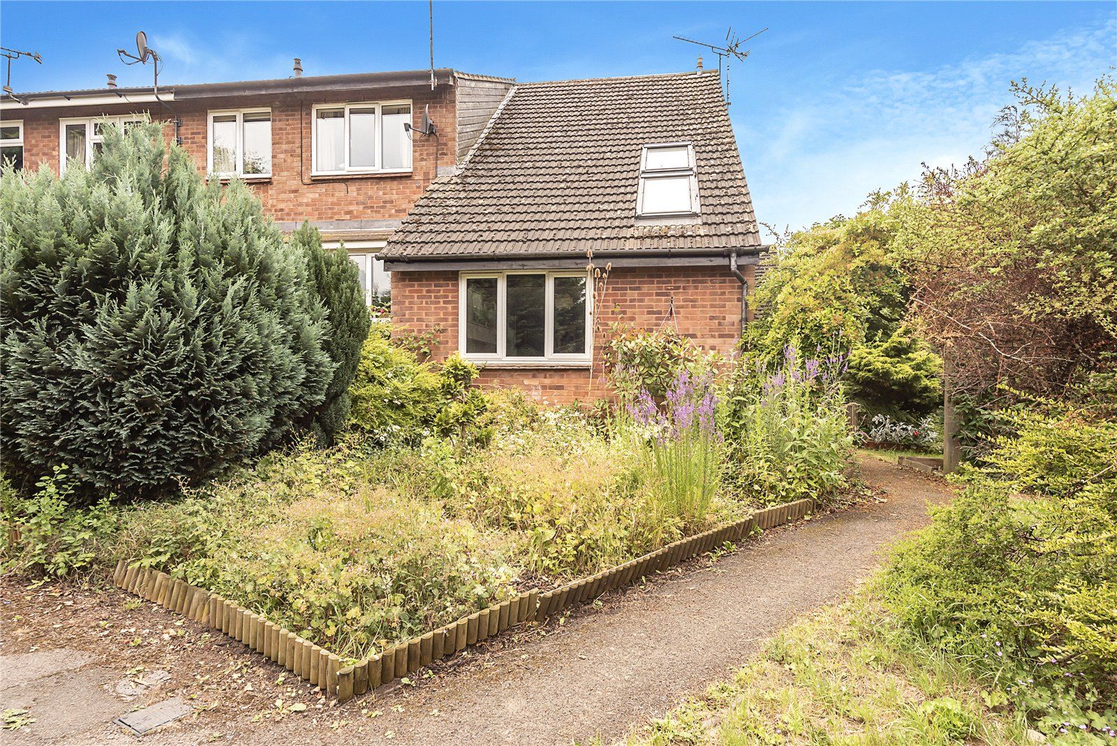 1 bed detached house for sale in Old School Walk, Slip End, Beds LU1