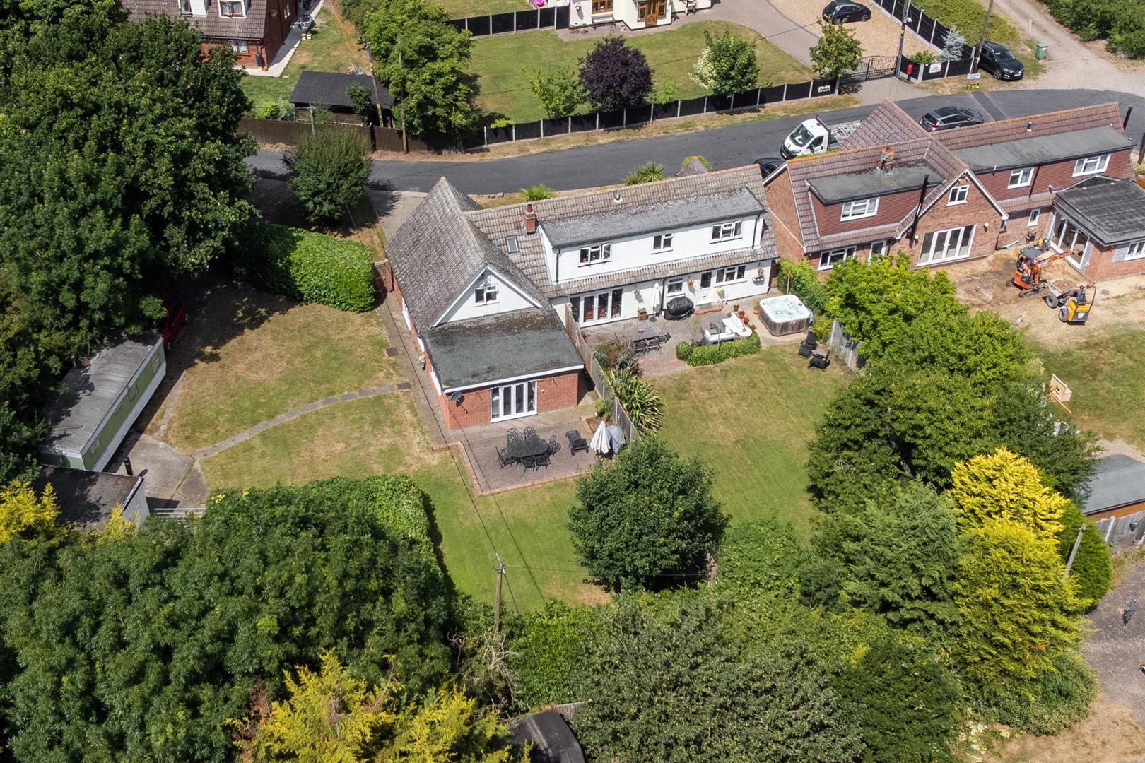 4 bed detached house for sale in Robinson Road, HorndonOnTheHill