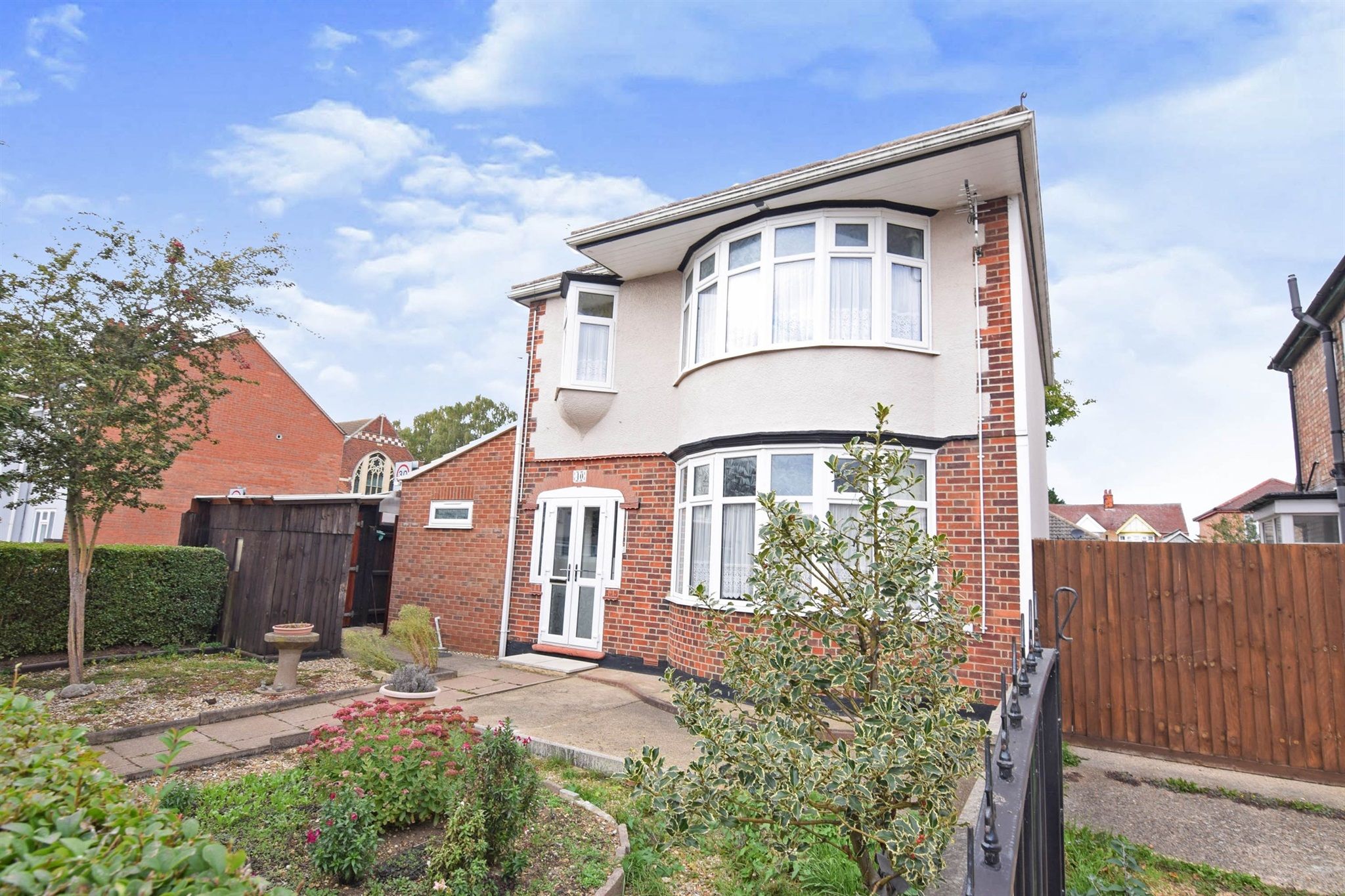 3 bed semidetached house for sale in Taverners Road, Peterborough PE1