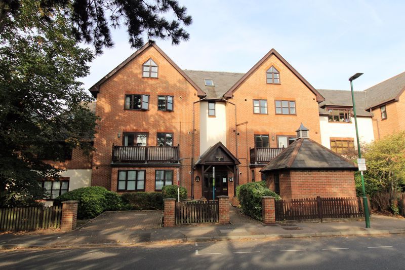 2 bed flat for sale in Thicket Road, Sutton SM1 Zoopla