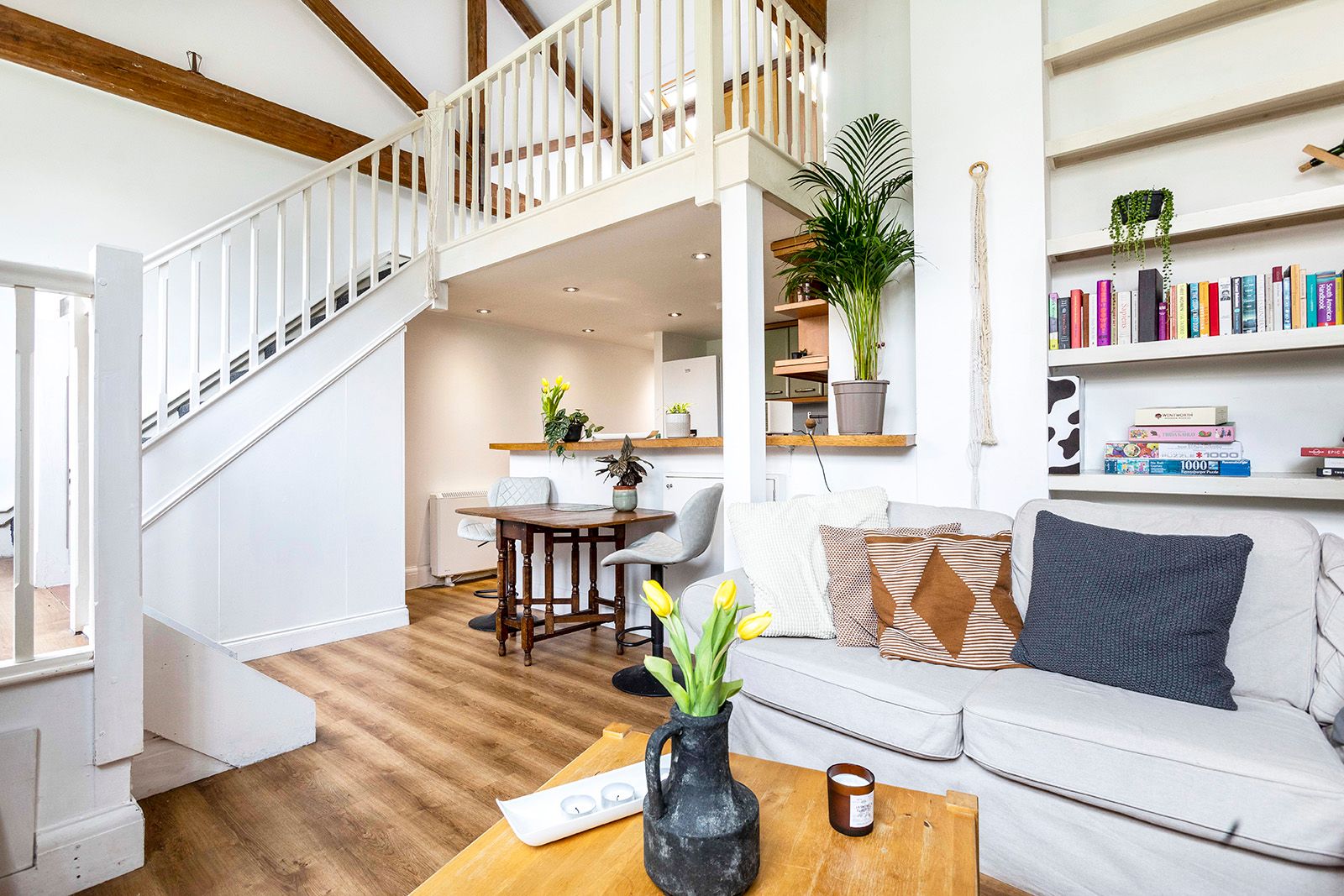 Searles Road, EampC SE1  