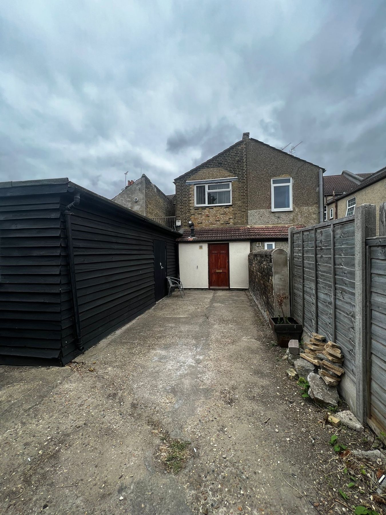 3 bed to rent in Clarence Road, Grays RM17 Zoopla